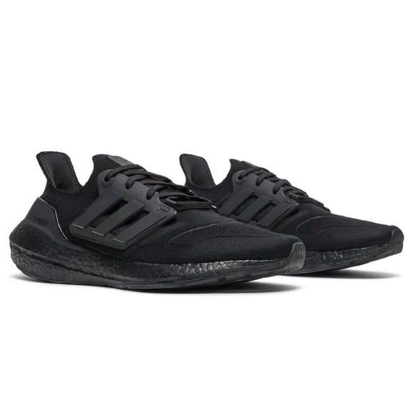 Adidas UltraBoost 22 Running Shoes Triple Black 8.5W NWT - Picture 4 of 16
